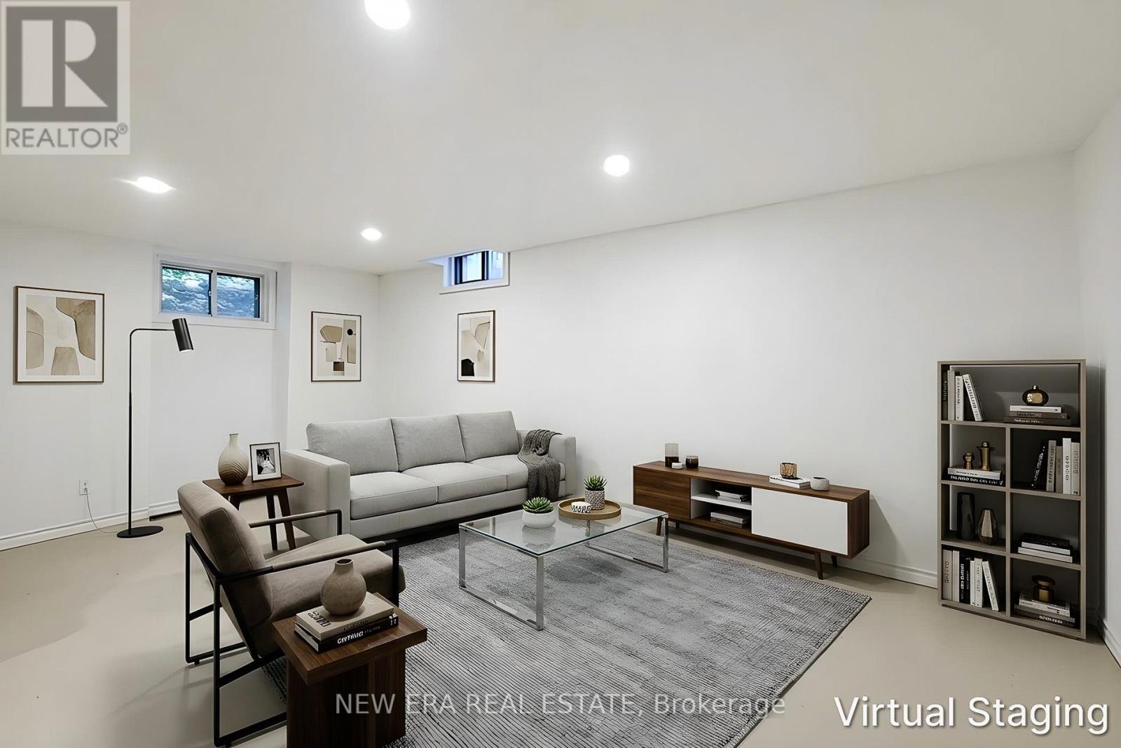 8 DALTON GATE - 32