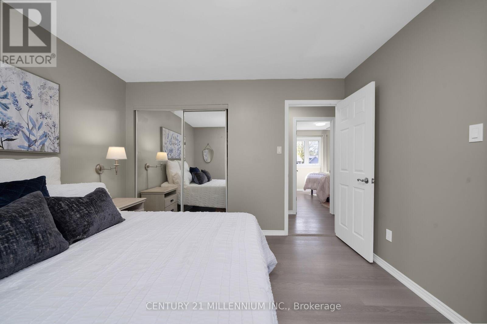 83 DOUGLAS CRESCENT - 19