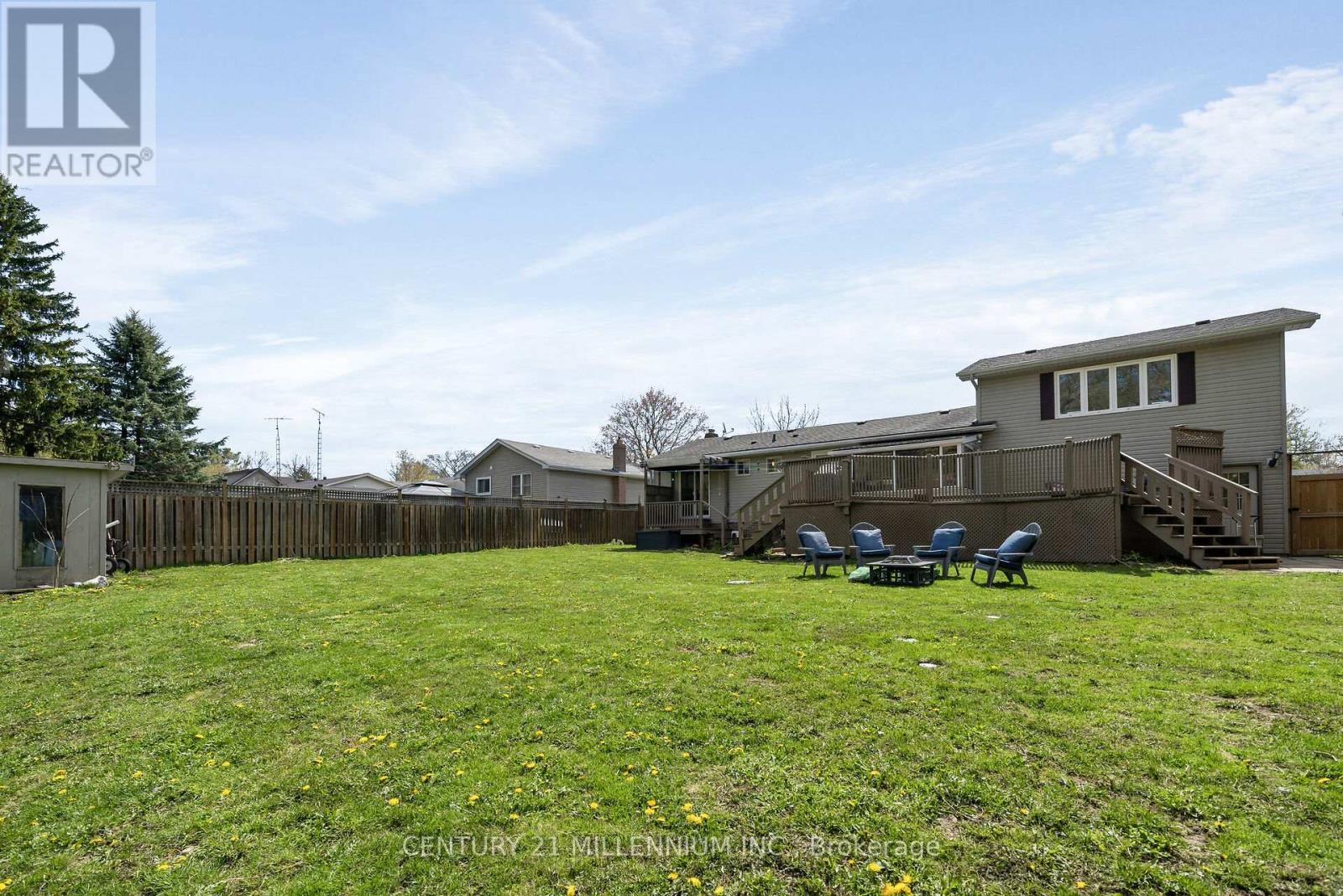 83 DOUGLAS CRESCENT - 35