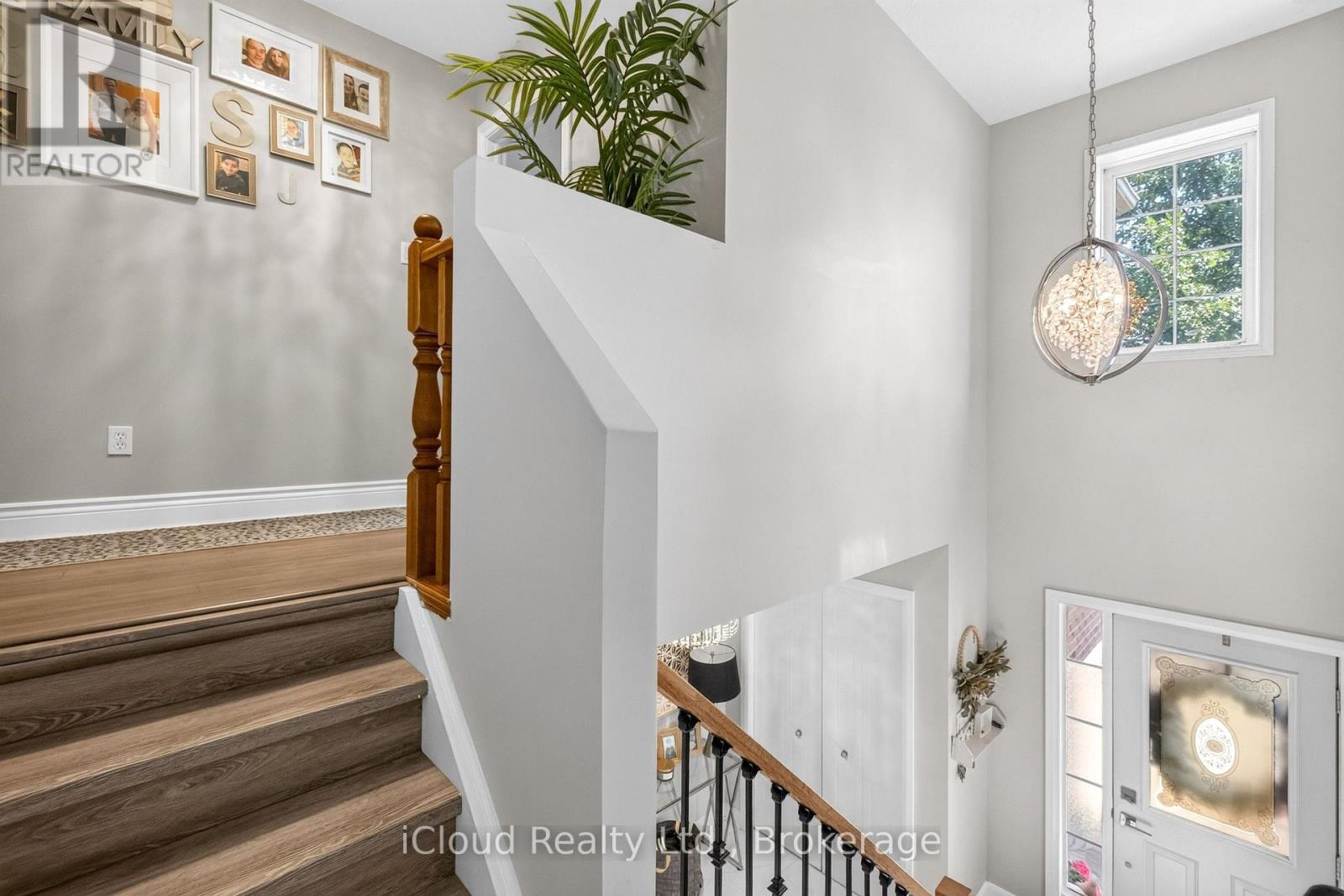 19 CRUSOE PLACE - 14