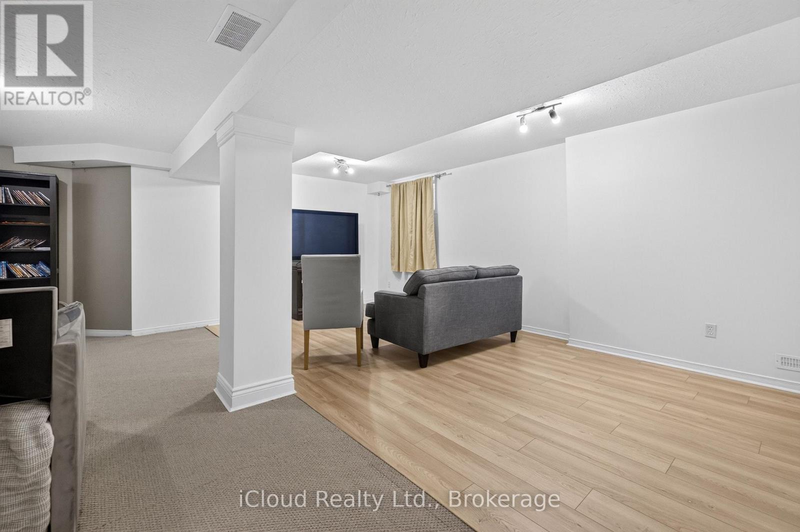 19 CRUSOE PLACE - 21