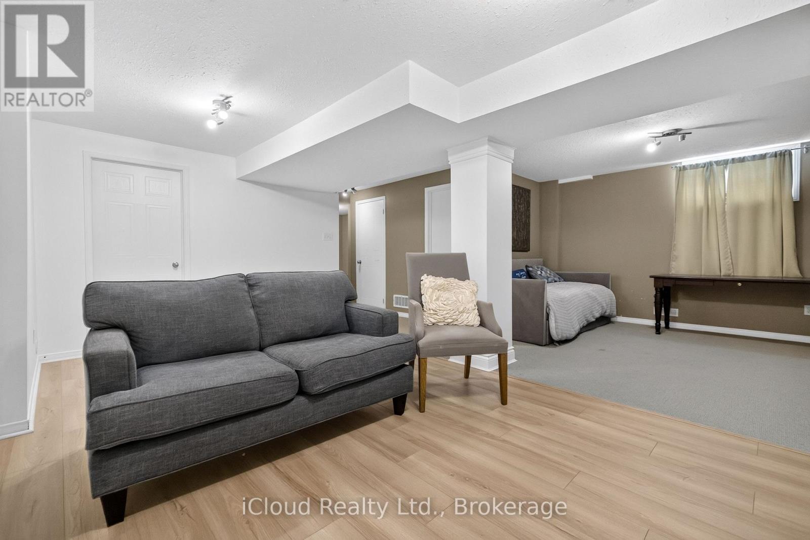 19 CRUSOE PLACE - 23