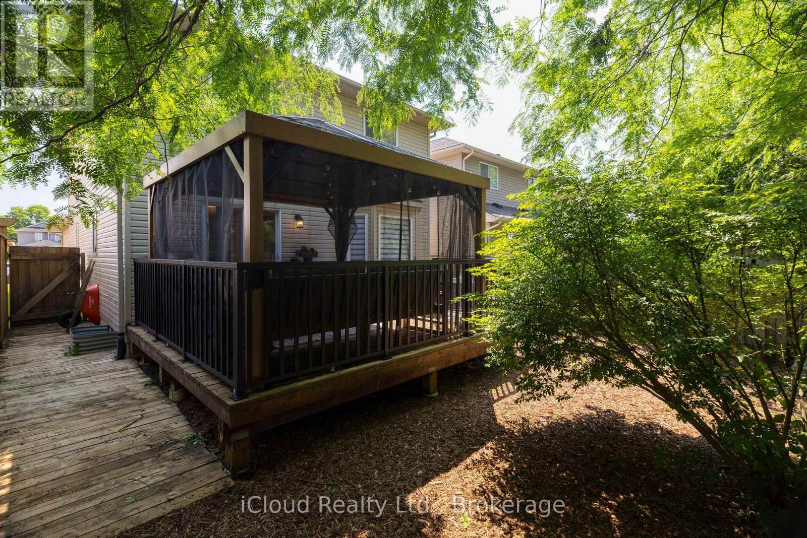 19 CRUSOE PLACE - 25