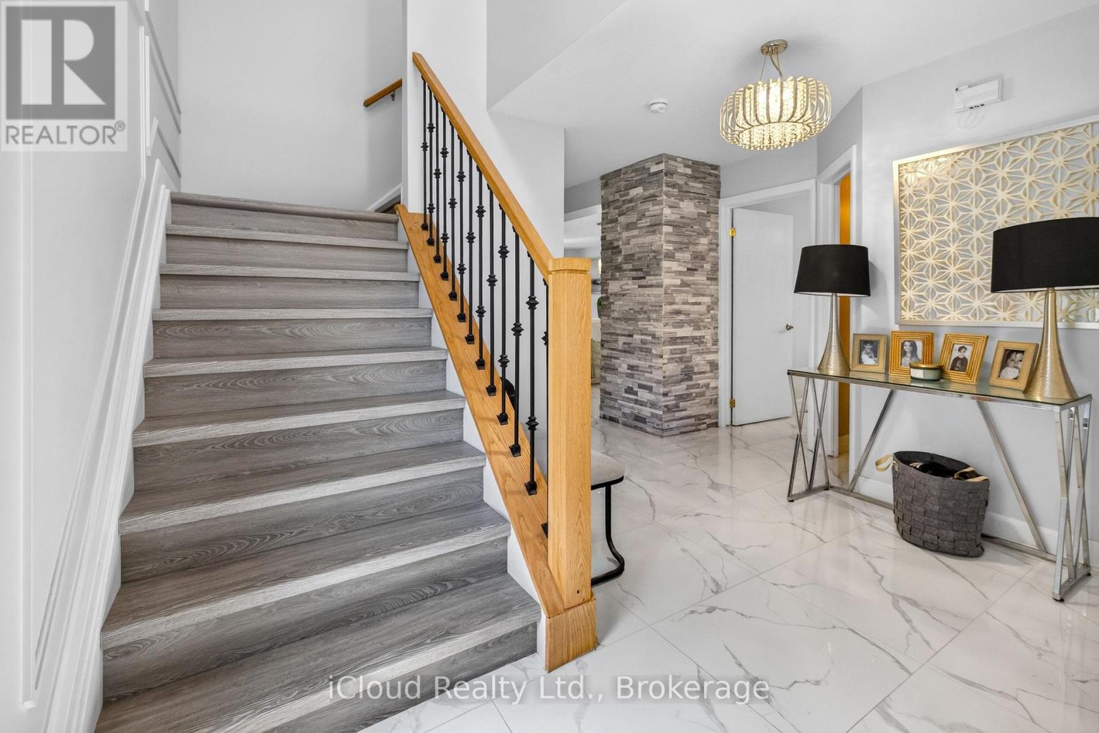 19 CRUSOE PLACE - 3