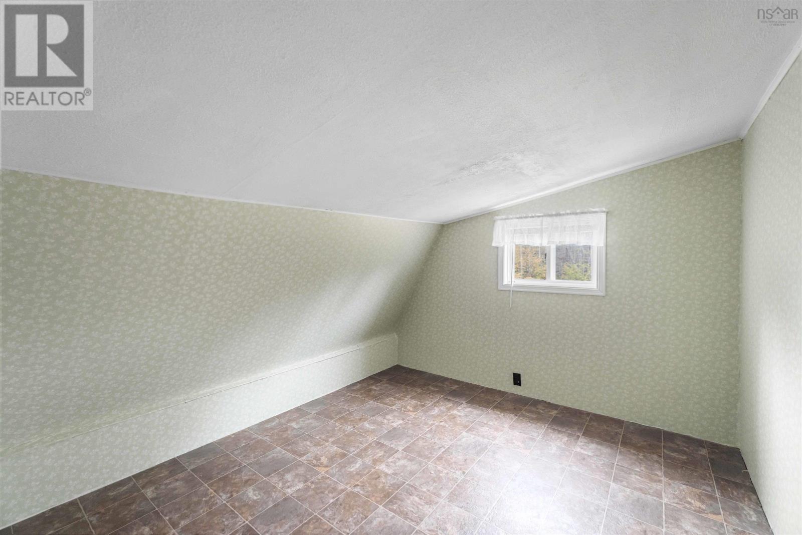 244 East Lake Road - 33