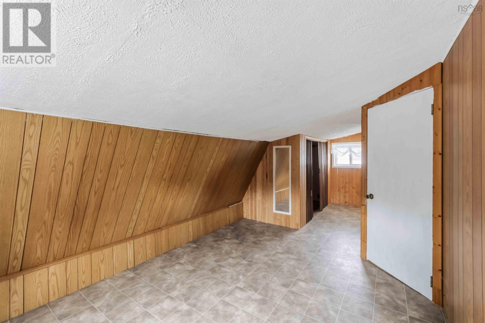 244 East Lake Road - 34