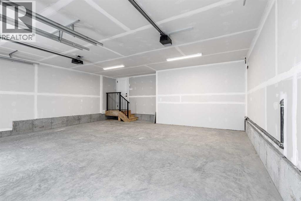 550 Malahat Green W - 32
