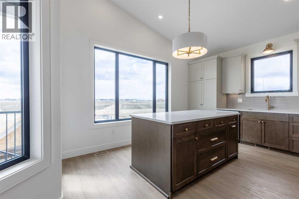 550 Malahat Green W - 8