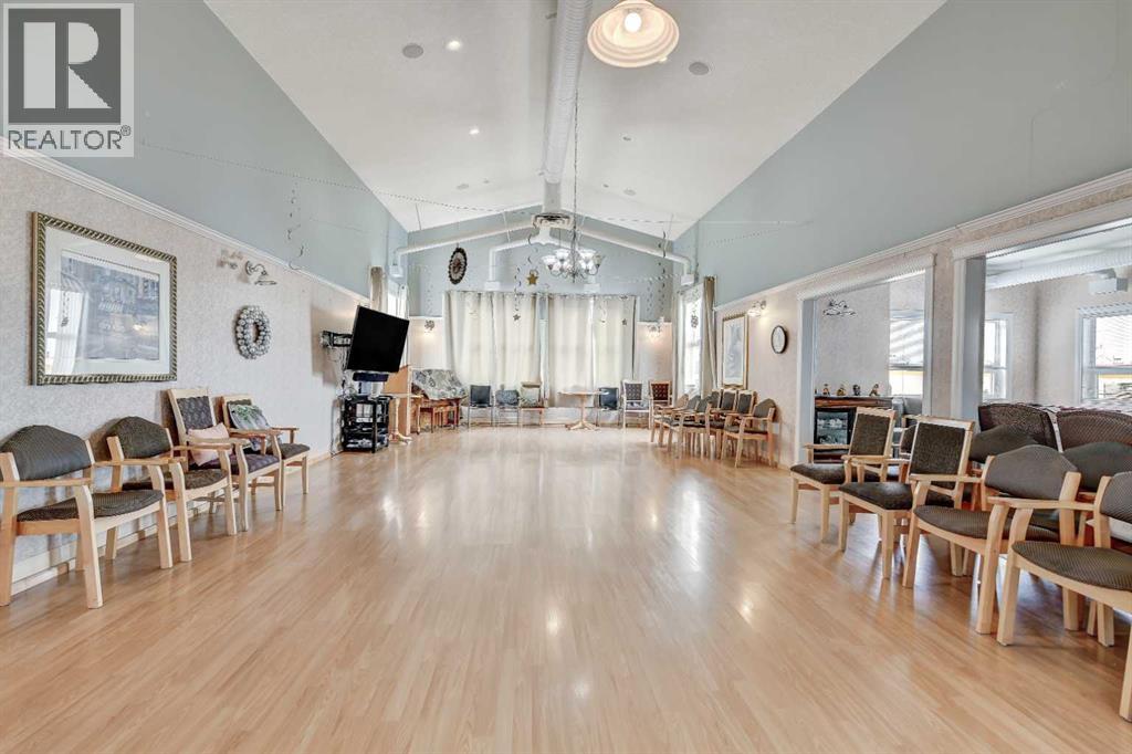 #228 10402 111 Street - 18