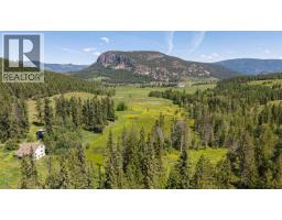 2pc Bathroom - 187 Gibson Road, Lumby, BC V0E2G1 Photo 8