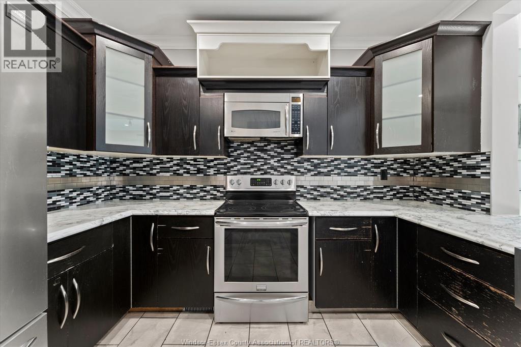 866 PARENT AVENUE - 14