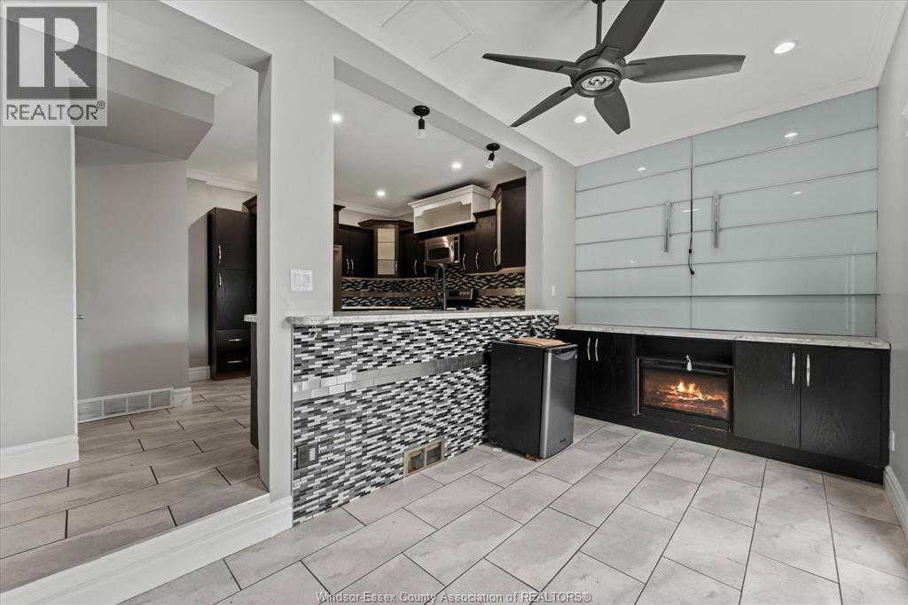 866 PARENT AVENUE - 15