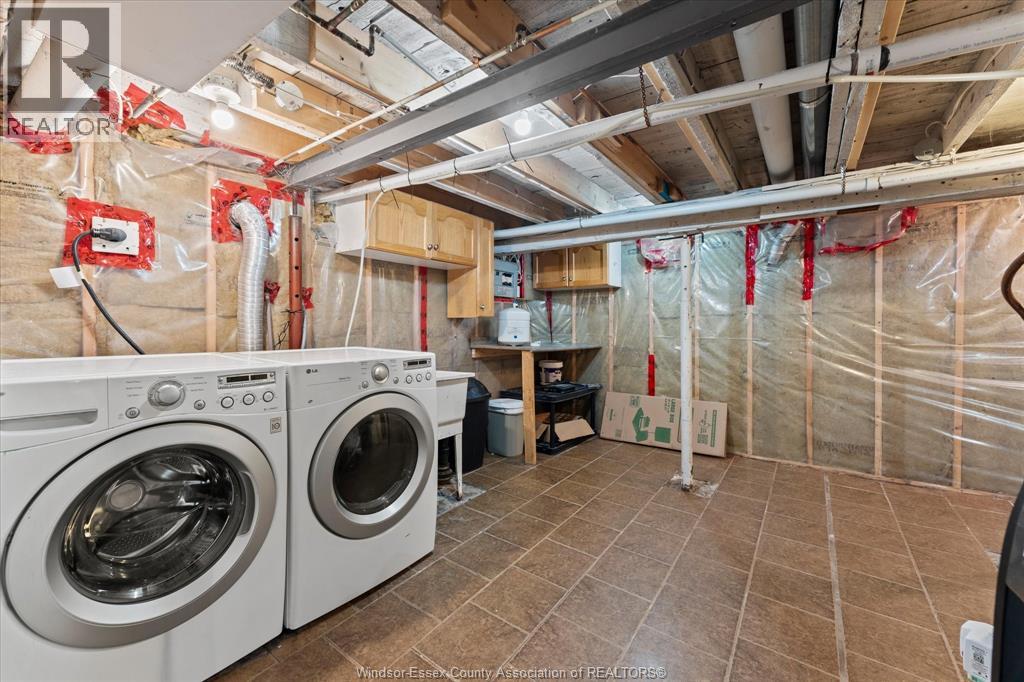 866 PARENT AVENUE - 25