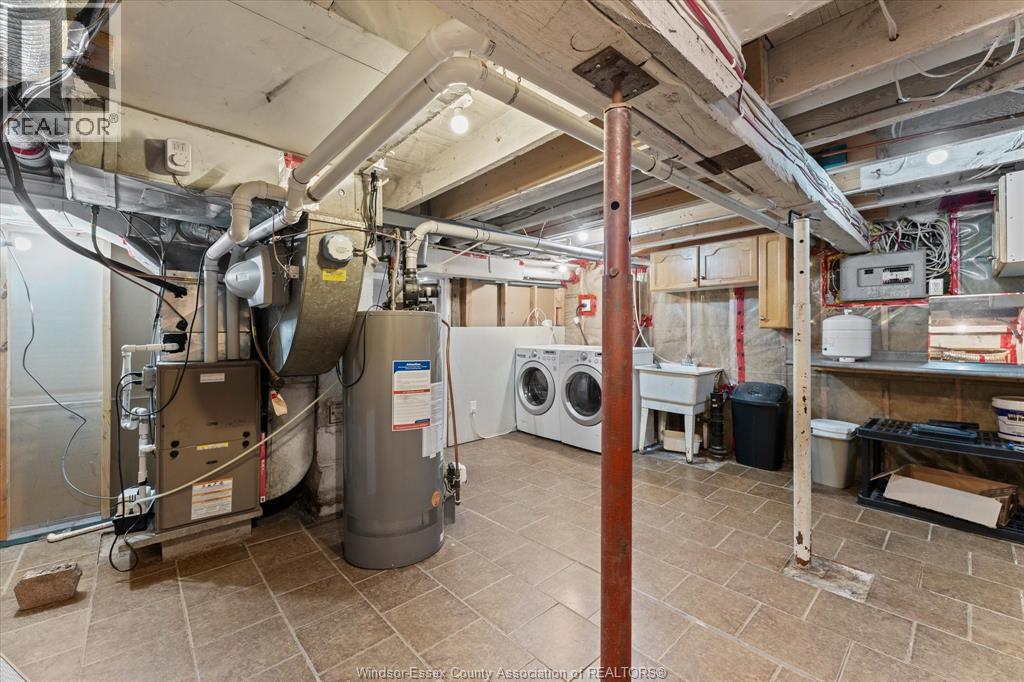 866 PARENT AVENUE - 26