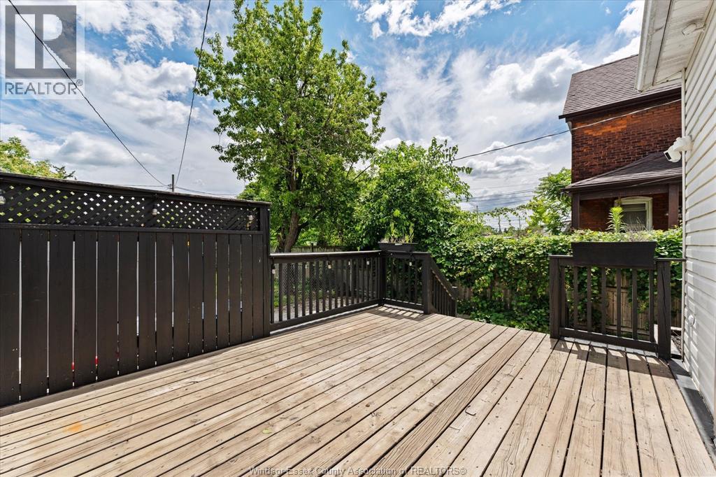 866 PARENT AVENUE - 27
