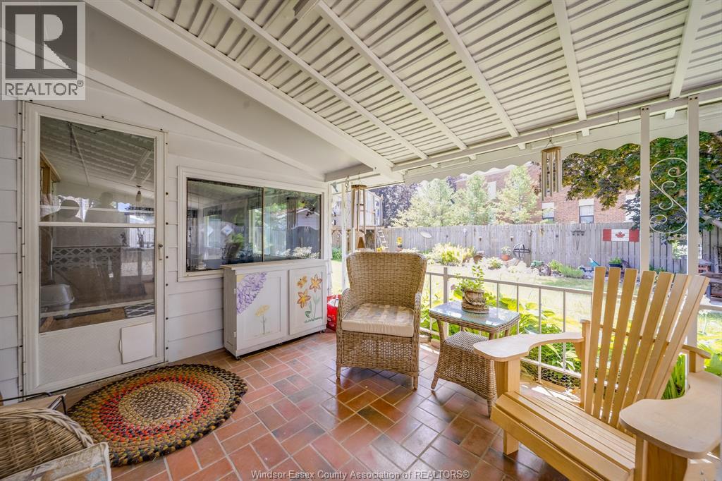 10 PHYLLIS AVENUE - Image 42