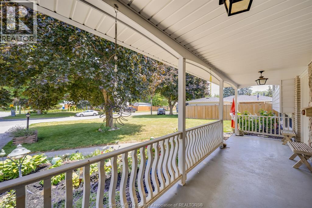 10 PHYLLIS AVENUE - Image 7