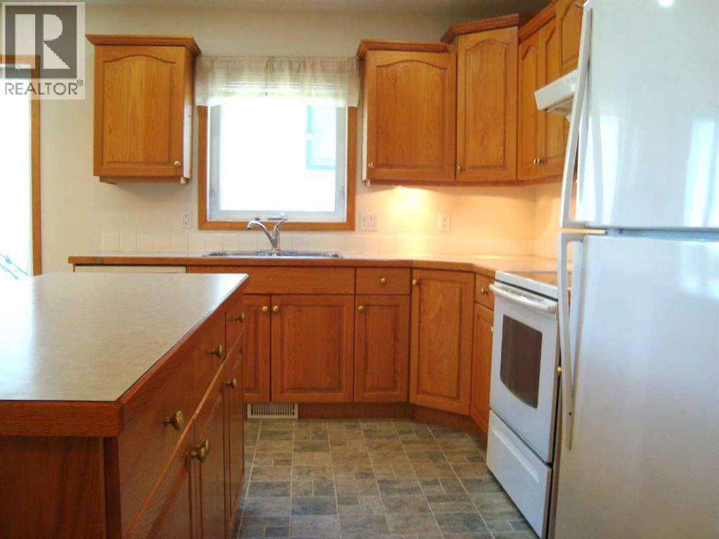 317 Railway Avenue — photo 9