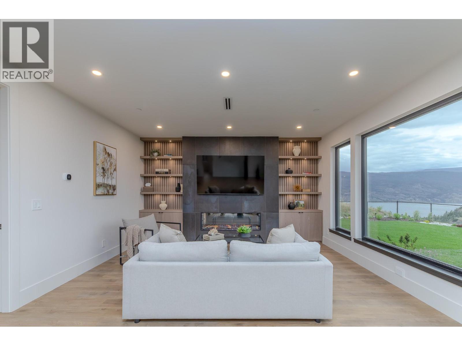 18657 McKenzie Court - 32