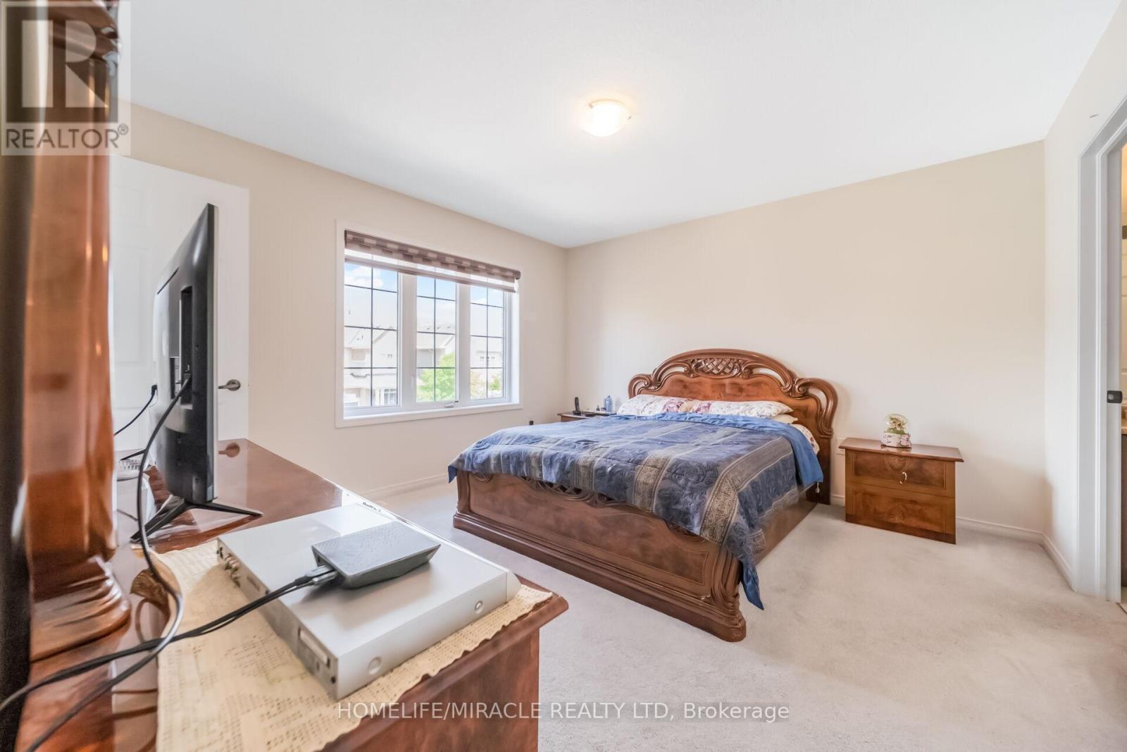 14 ABERCROMBIE CRESCENT - 22