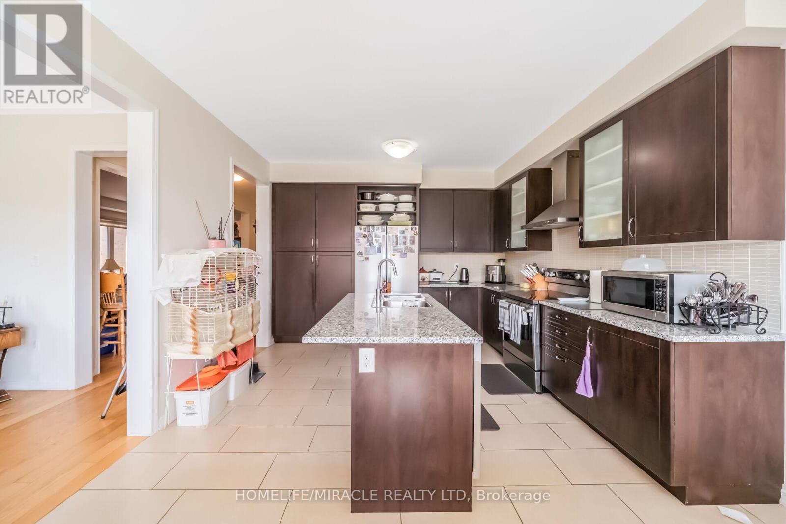 14 ABERCROMBIE CRESCENT - 17