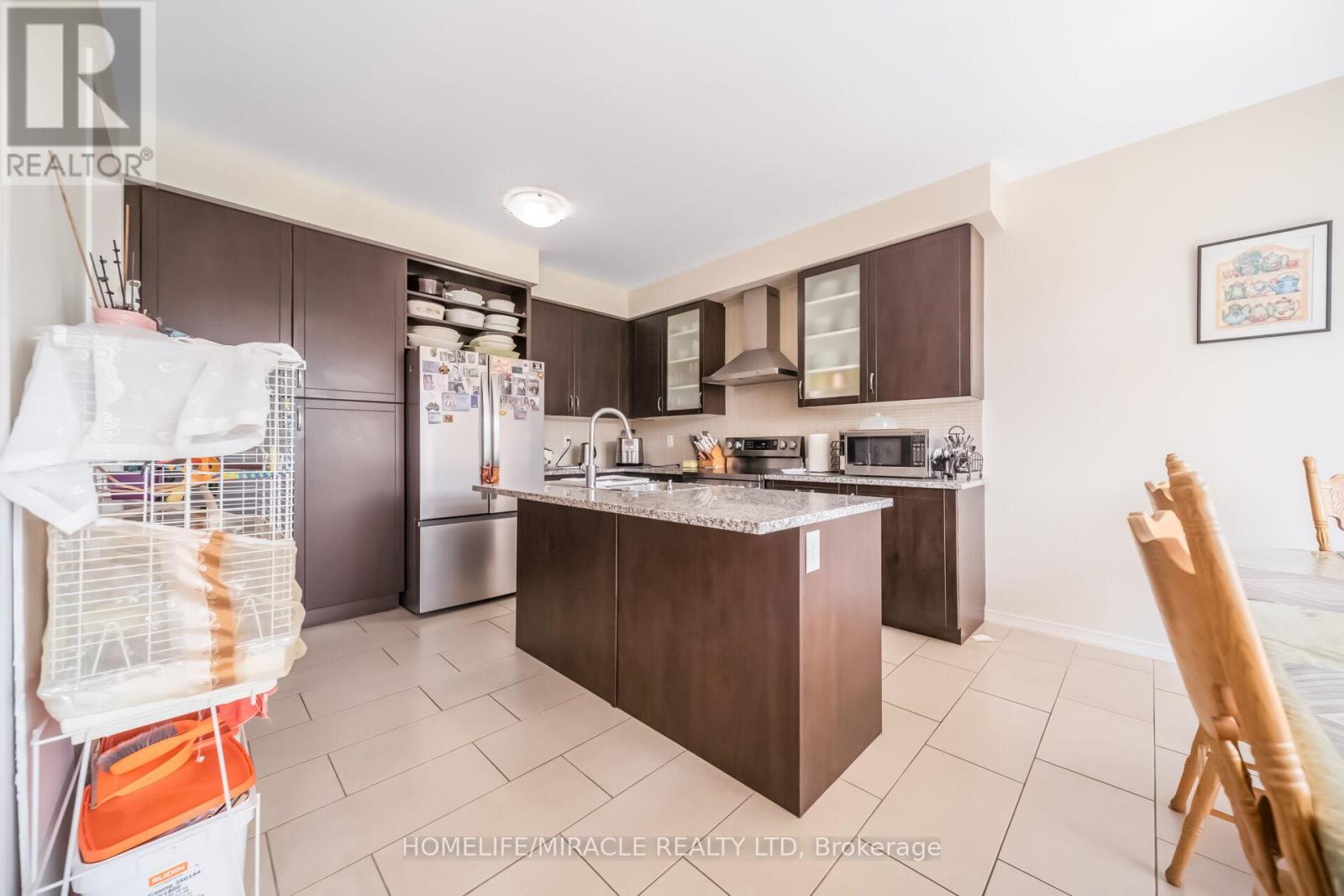 14 ABERCROMBIE CRESCENT - 13