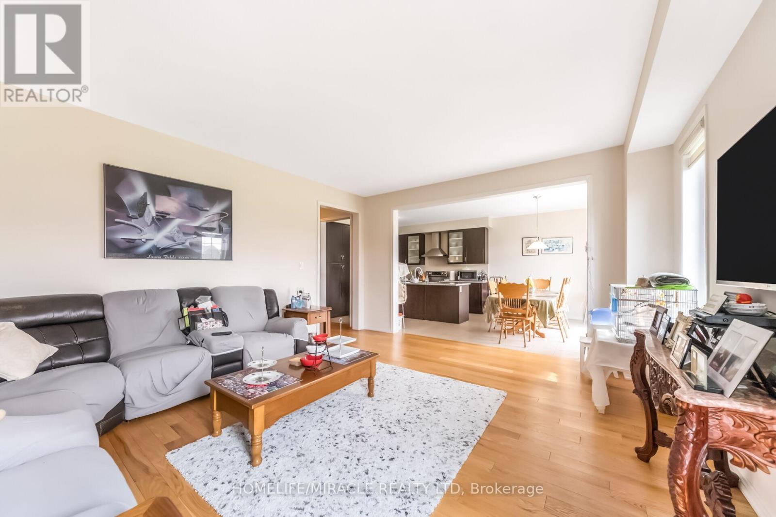 14 ABERCROMBIE CRESCENT - 12