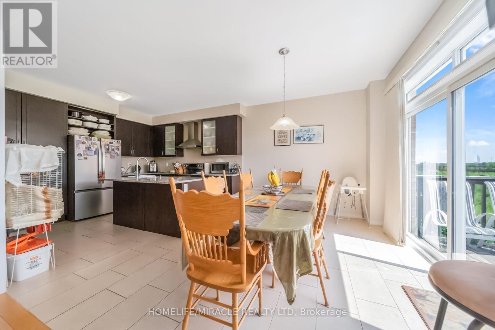 14 ABERCROMBIE CRESCENT - 16
