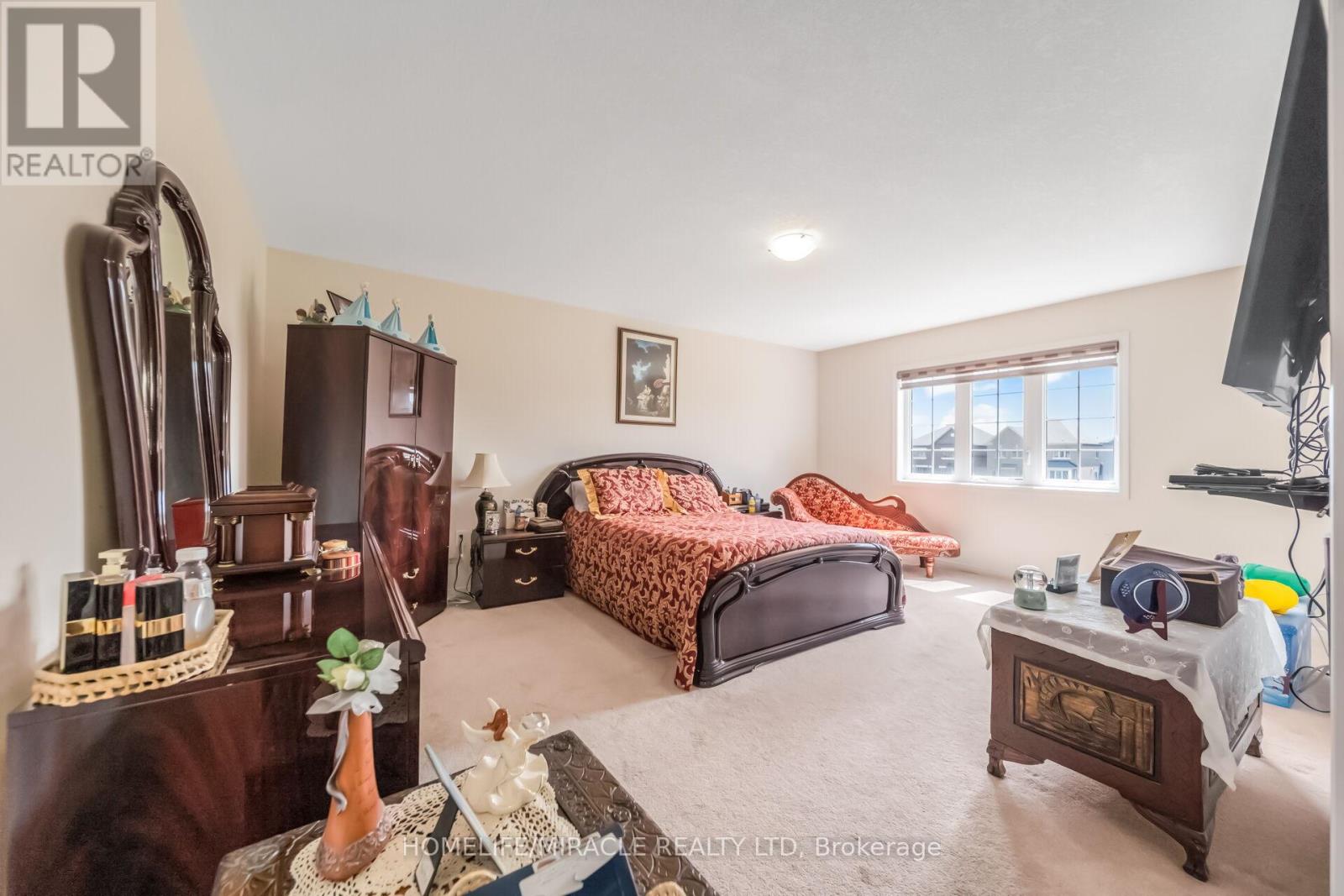 14 ABERCROMBIE CRESCENT - 27