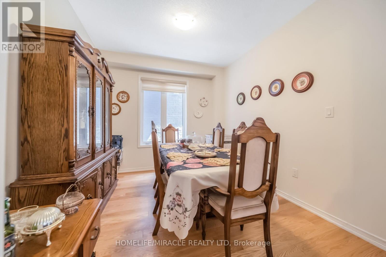 14 ABERCROMBIE CRESCENT - 10