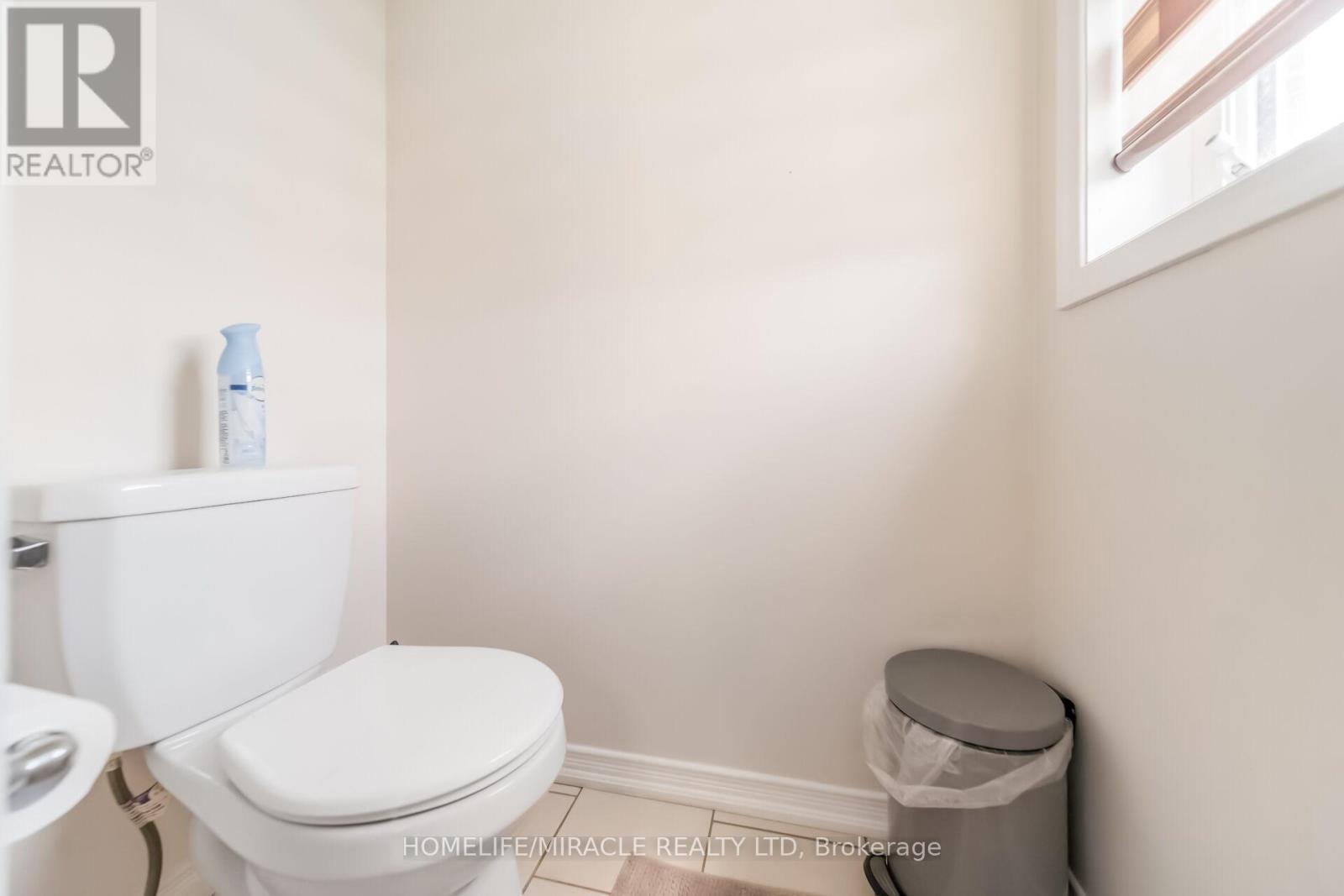 14 ABERCROMBIE CRESCENT - 30