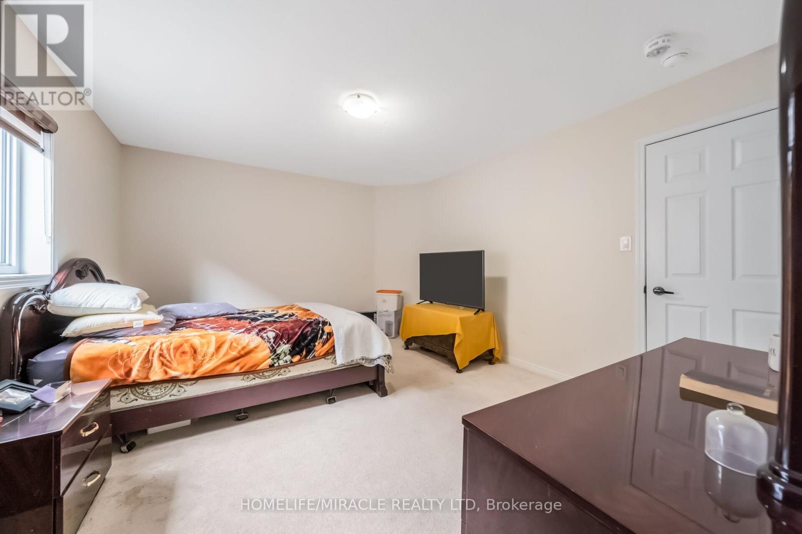 14 ABERCROMBIE CRESCENT - 34