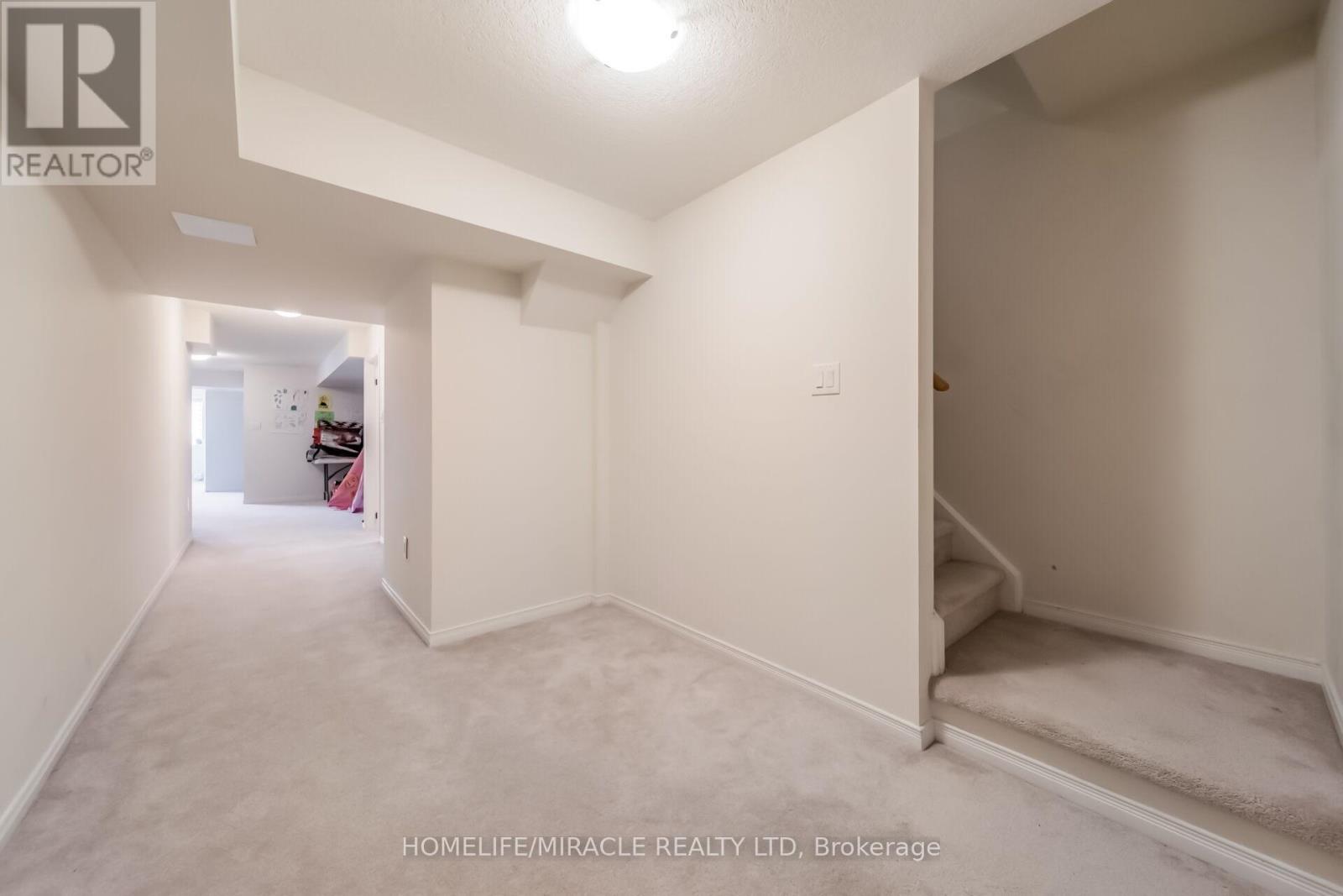 14 ABERCROMBIE CRESCENT - 38