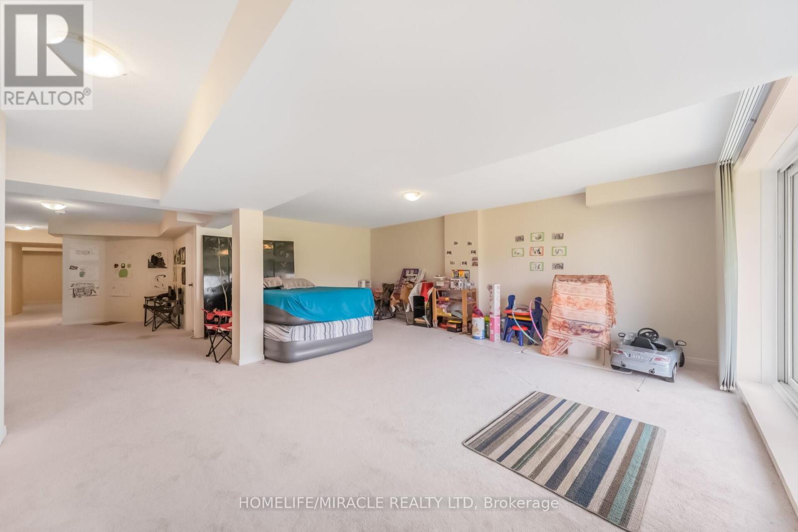 14 ABERCROMBIE CRESCENT - 43