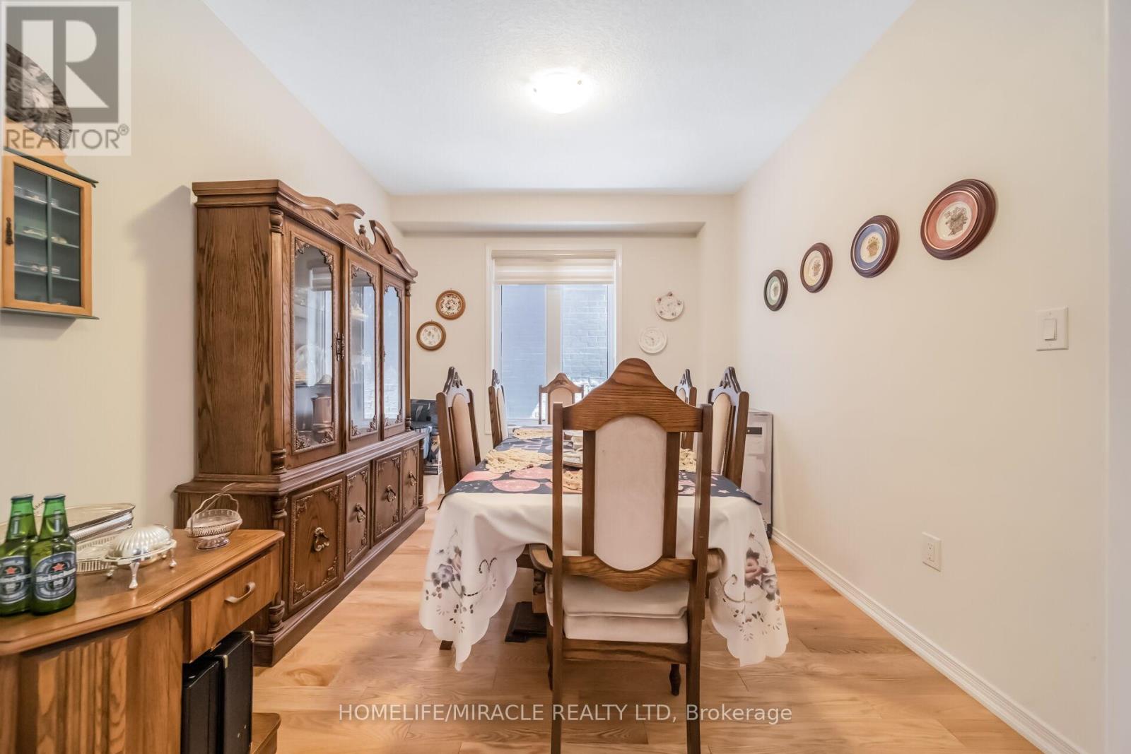 14 ABERCROMBIE CRESCENT - 9