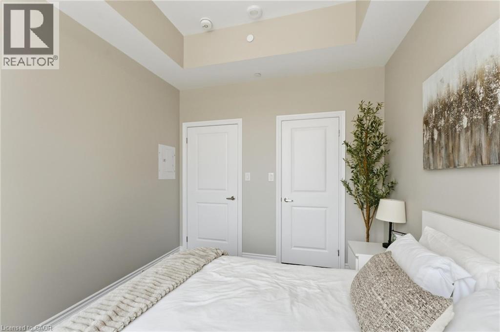 #112 460 DUNDAS Street E - 13