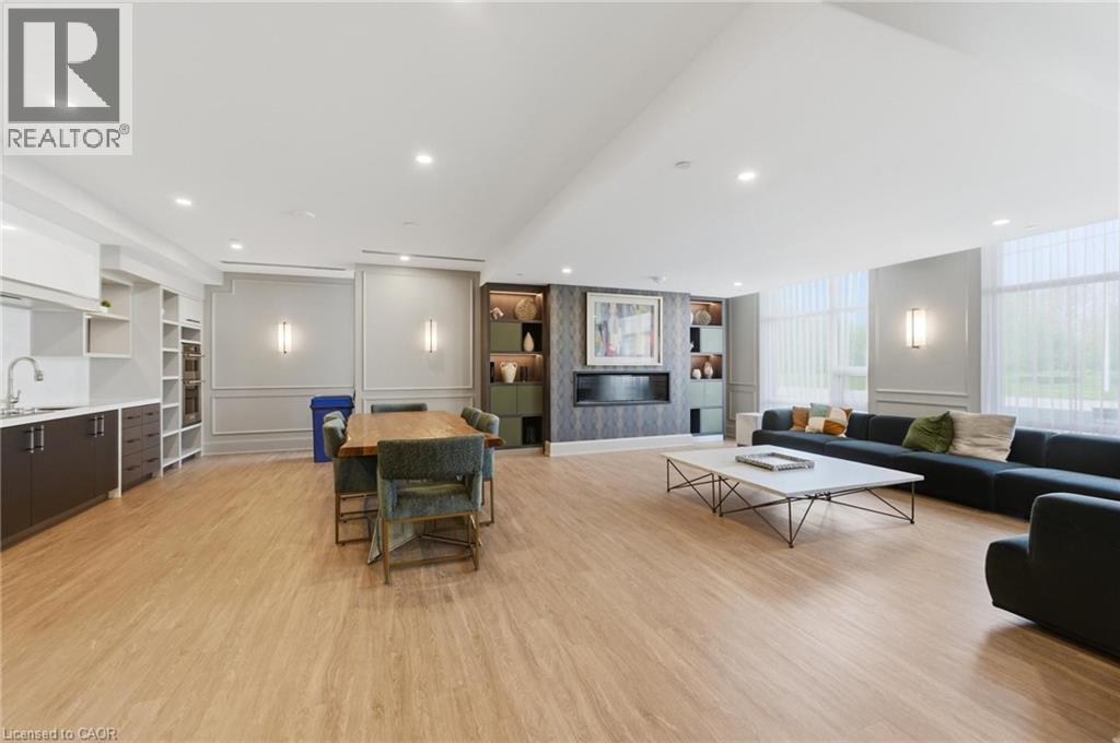 #112 460 DUNDAS Street E - 20