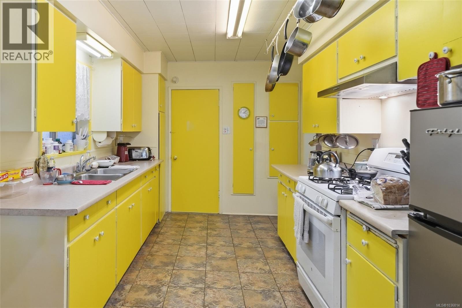 369 Baker Rd - 13