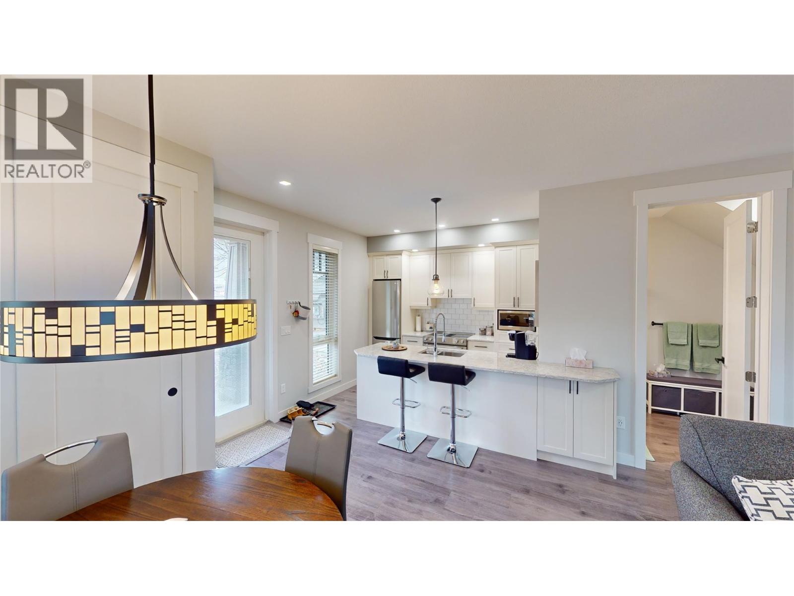 #920 900 BIGHORN Boulevard - Image 6