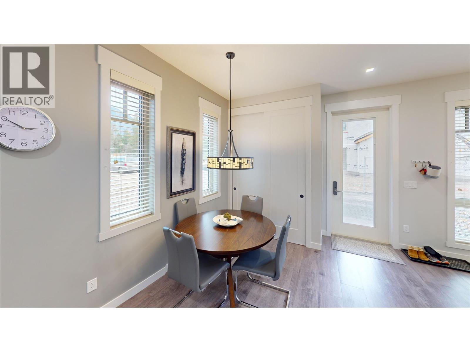#920 900 BIGHORN Boulevard - Image 13
