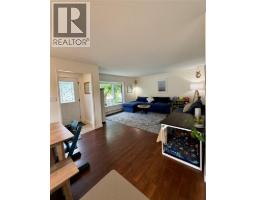 Foyer - 266 Ritchie Street, Kimberley, BC V1A1L9 Photo 9