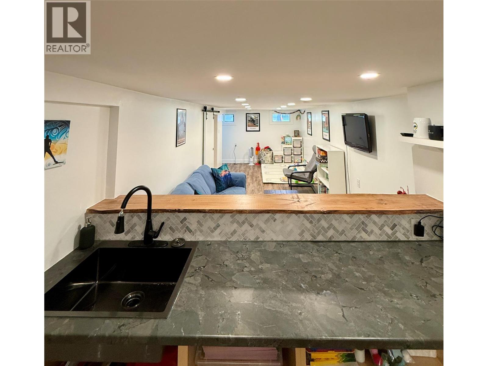 266 RITCHIE Street - 31