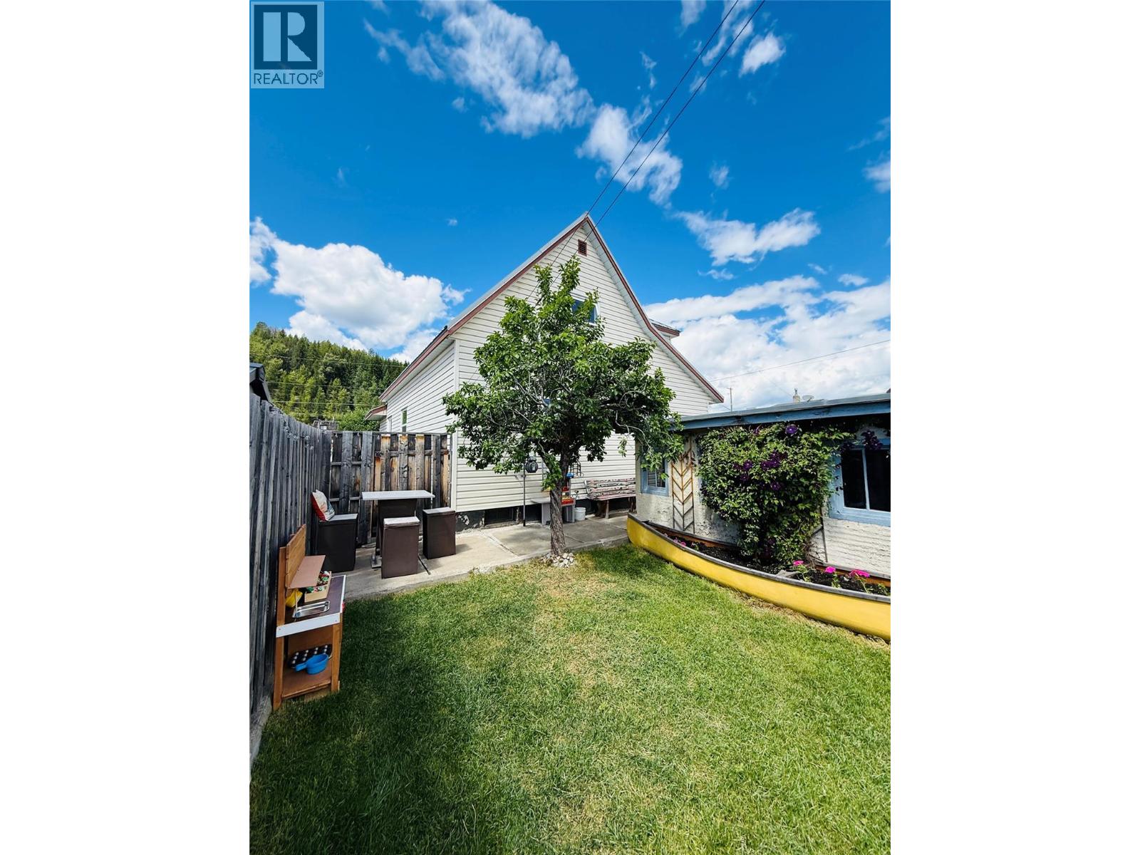 266 RITCHIE Street - 4