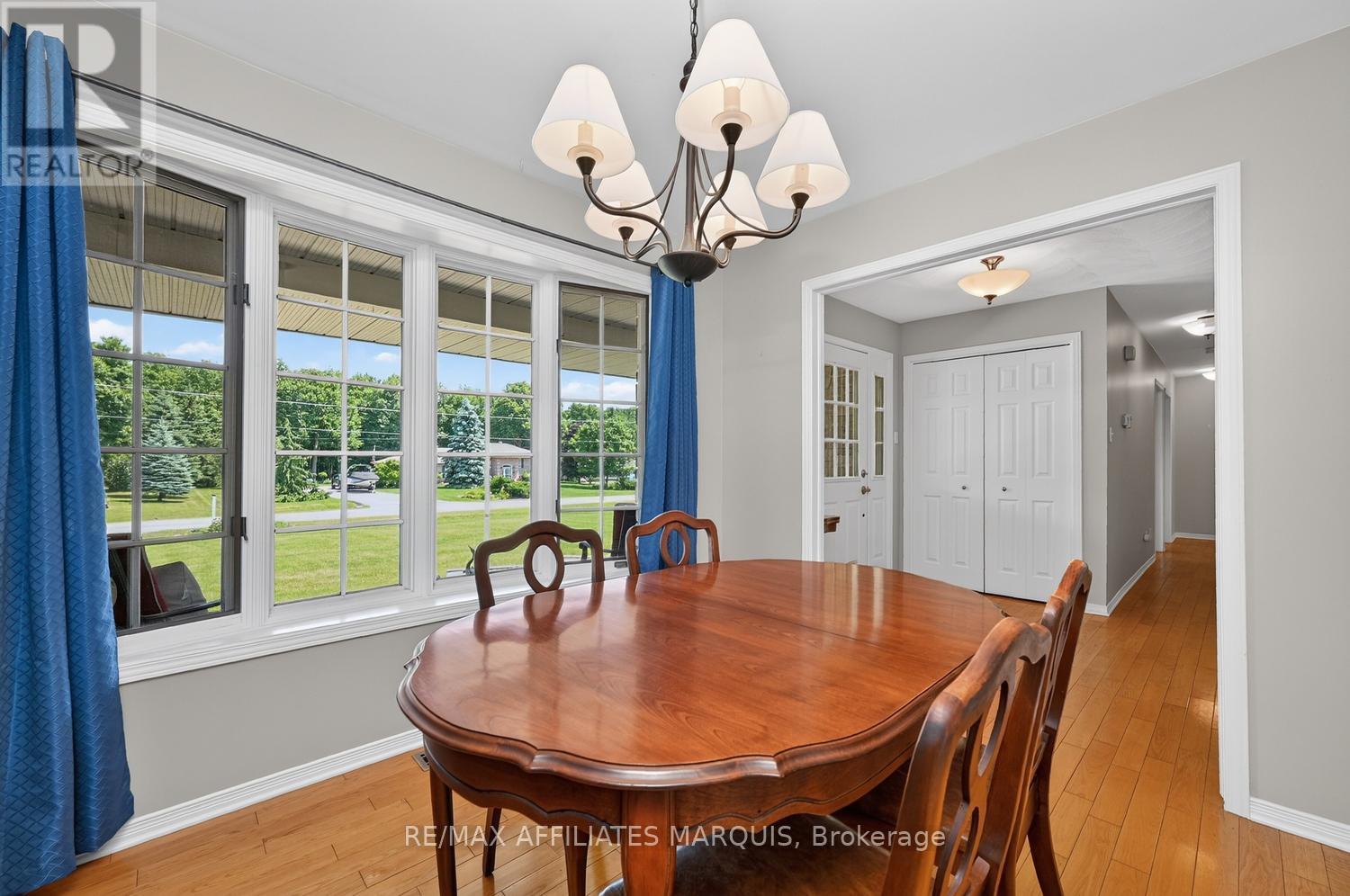 4 DAVIS LANE - 15