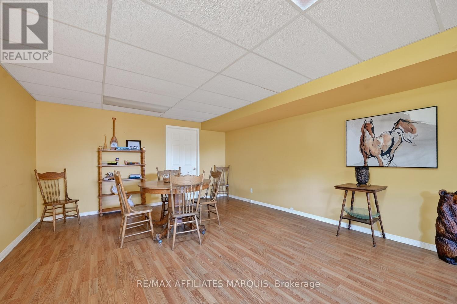 4 DAVIS LANE - 31