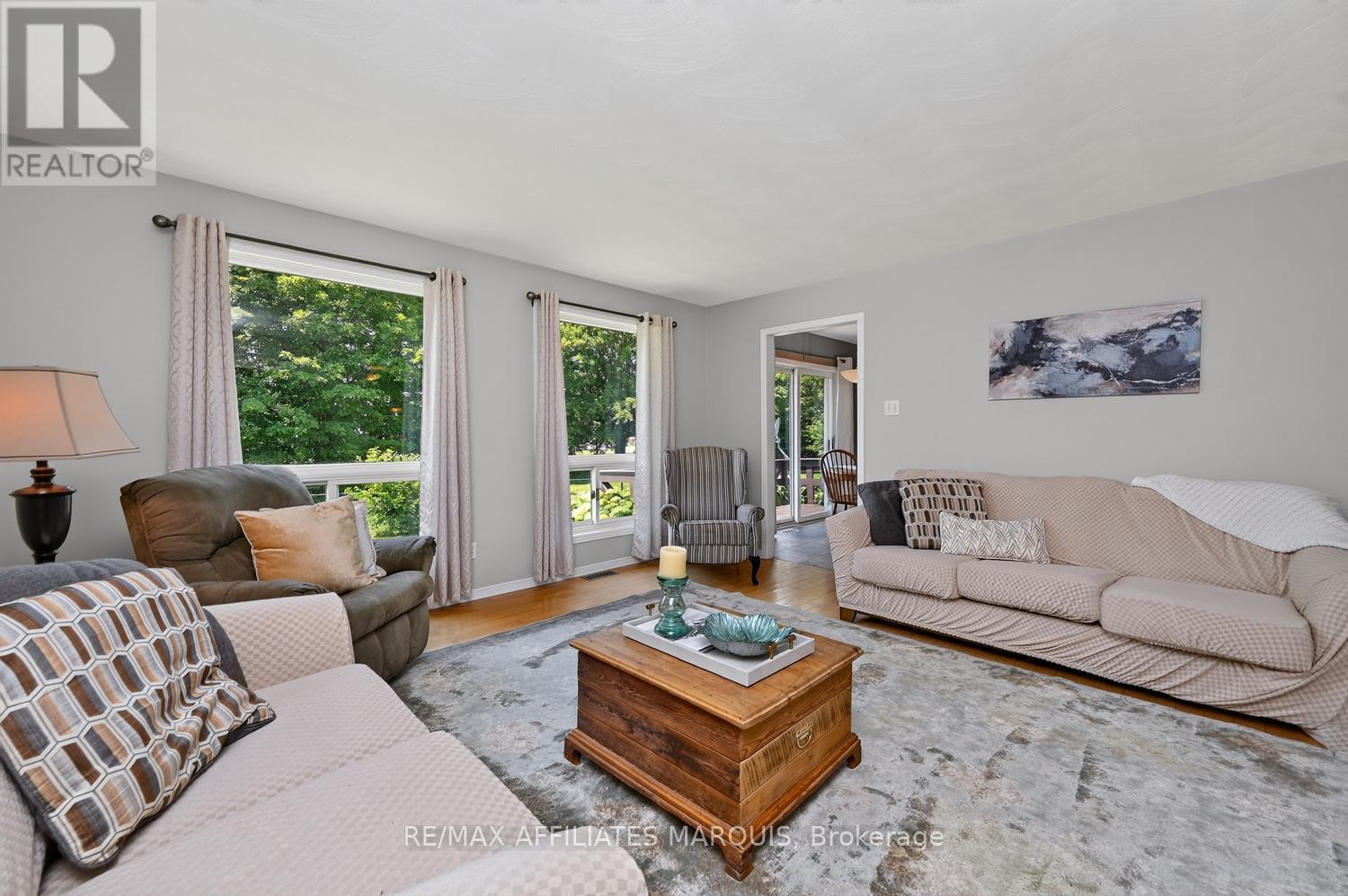 4 DAVIS LANE - 7
