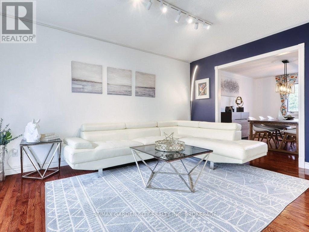 20 CONSIGLIA DRIVE - 8
