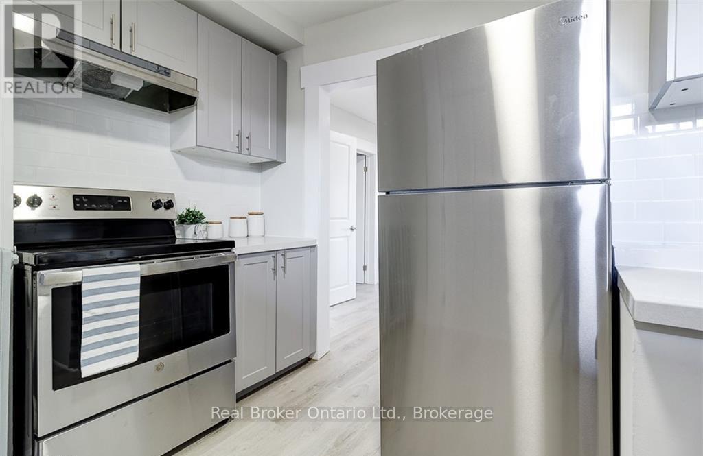 647 WILSON STREET - 30