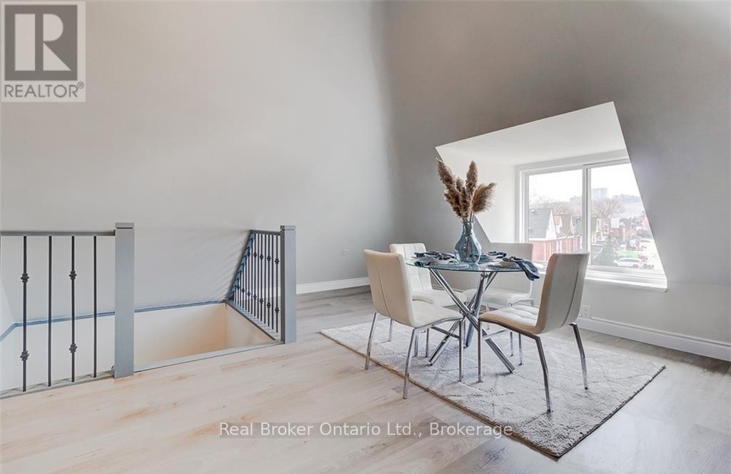 647 WILSON STREET - 38