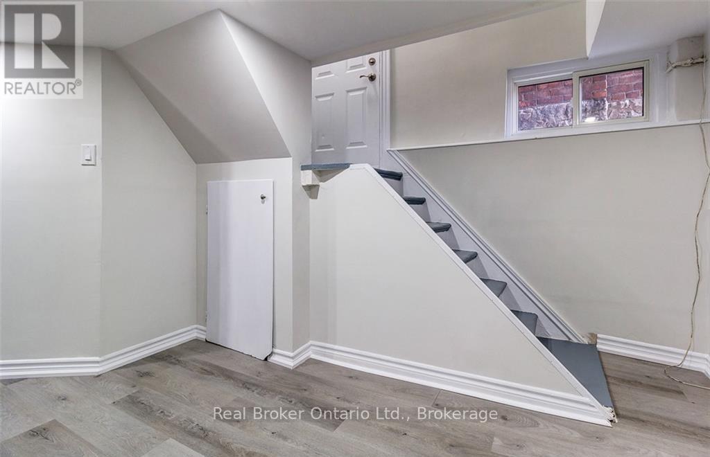 647 WILSON STREET - 42